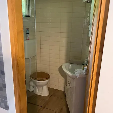 Arnyas Vendeghaz * باداتشونيتوماي